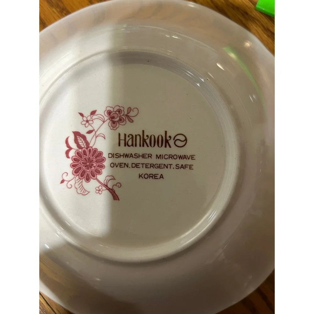 Hankook Pink Floral Chintz Scalloped Ceramic Soup Serving Bowl 9.0 Inch Korea